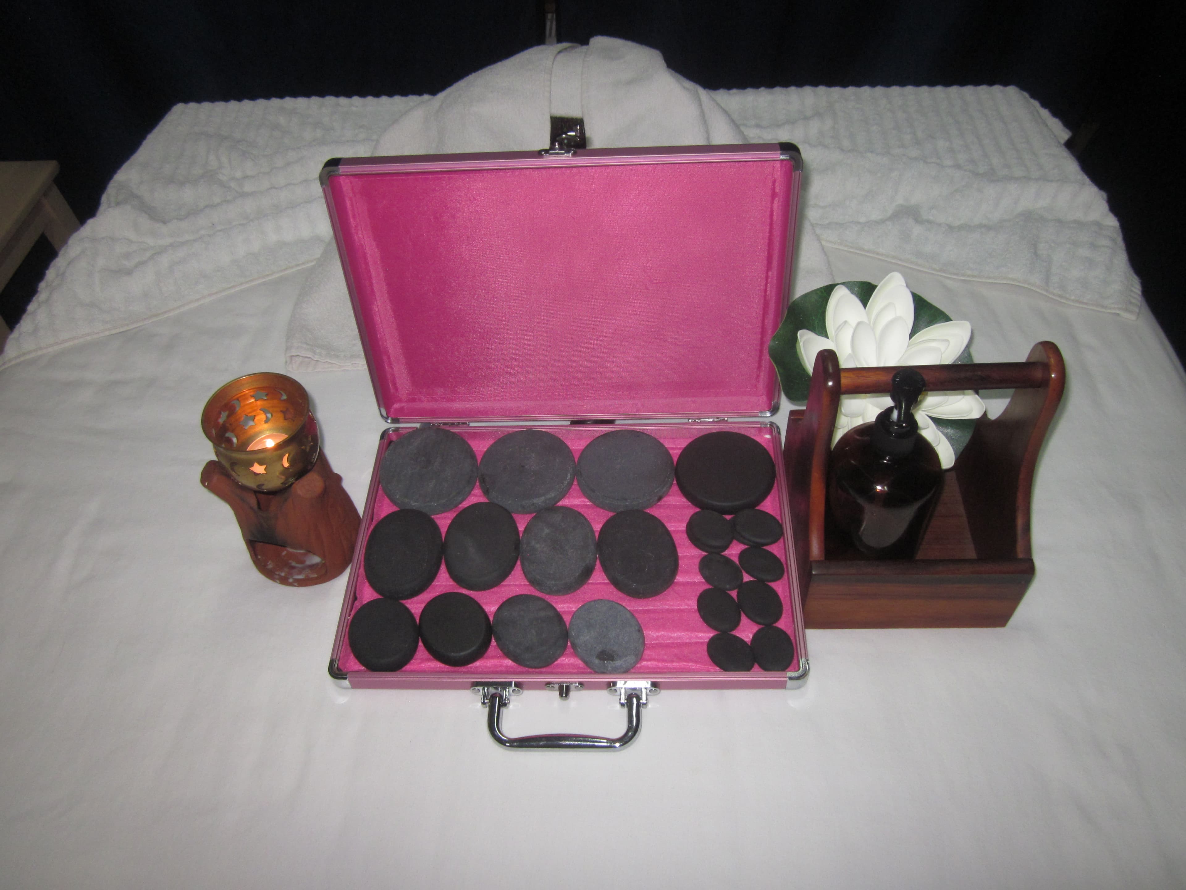 นวดหินร้อน – 120 นาที